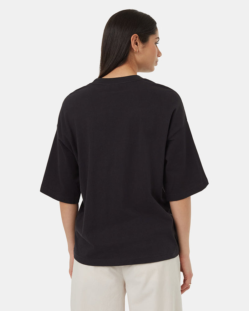 Black-Organic-Cotton-Crew-Neck-Oversized-Shortsleeve-T-Shirt