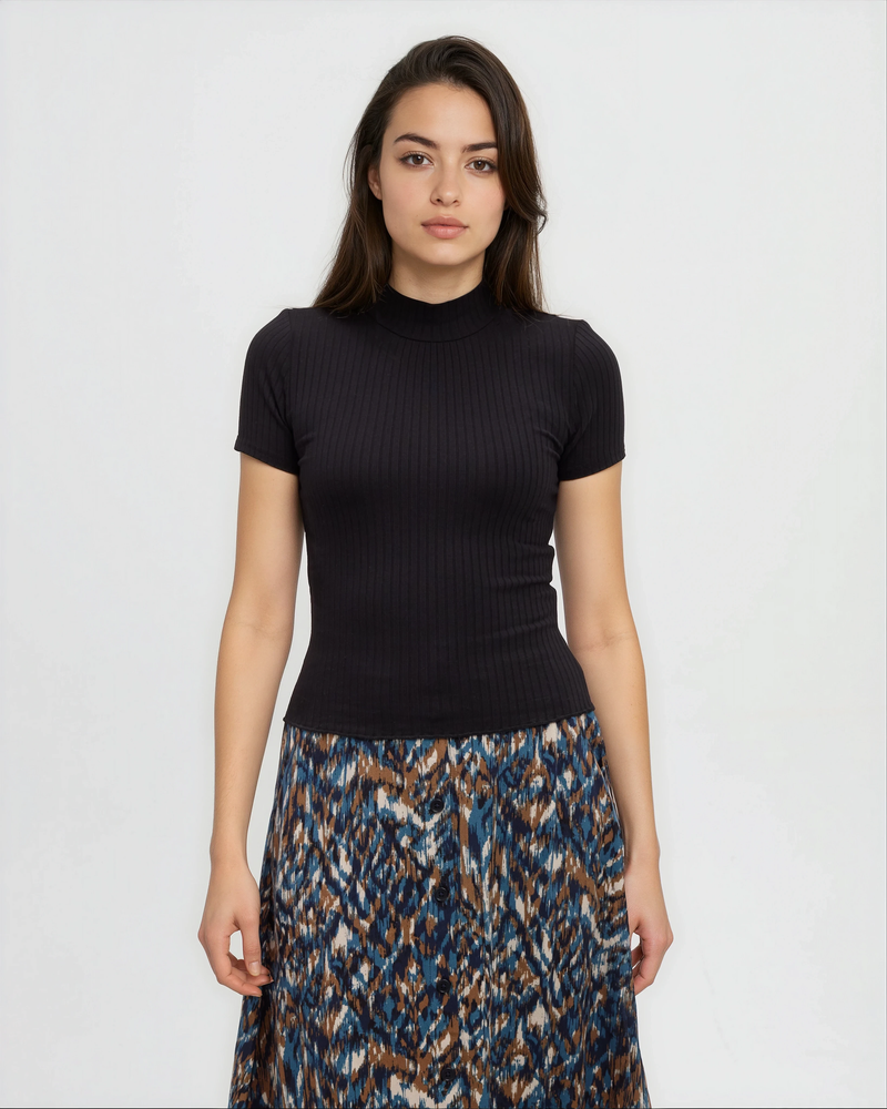 Black-Women_s-Short-sleeve-Mockneck