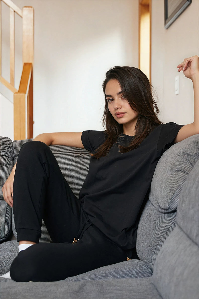 Black-Regular-Fit-Elastic-Waist-Jogger