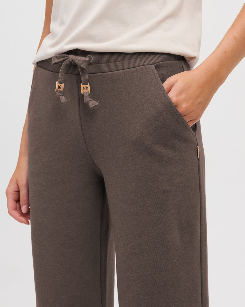 Brown-Women_s-Wide-Leg-Sweatpant
