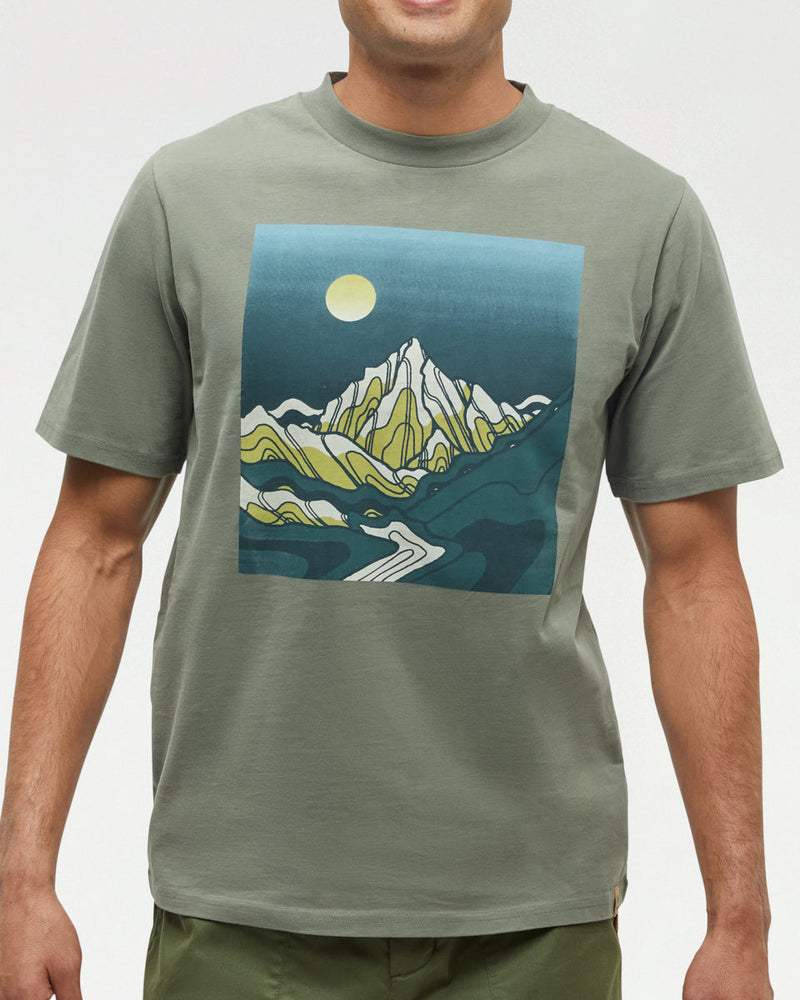 Green-Crew-Neck-Graphic-Shortsleeve-T-Shirt