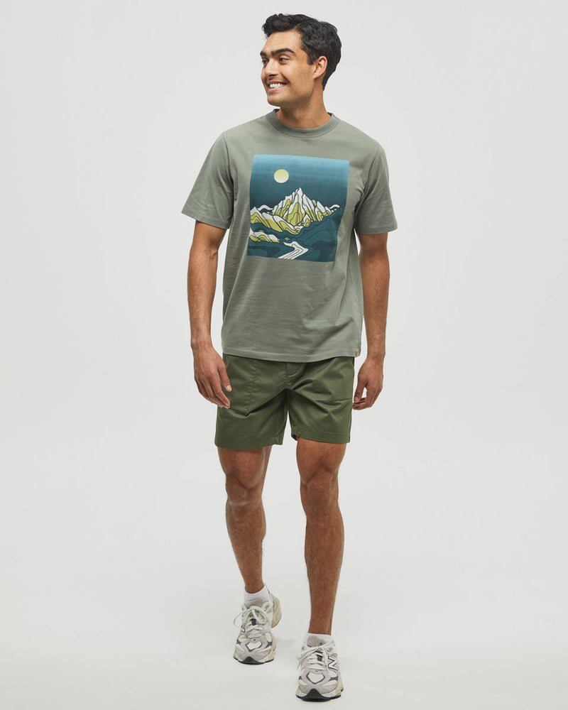 Green-Crew-Neck-Graphic-Shortsleeve-T-Shirt