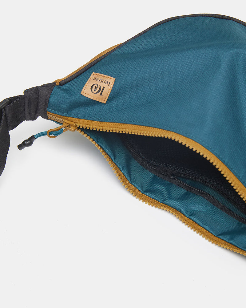 Multi-Sustainable-Water-Repellent-Crossbody-Bag