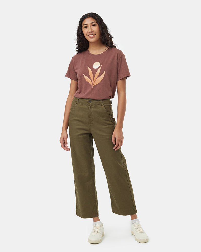Red-Luke-Swinson-Crew-Neck-Graphic-Shortsleeve-T-Shirt